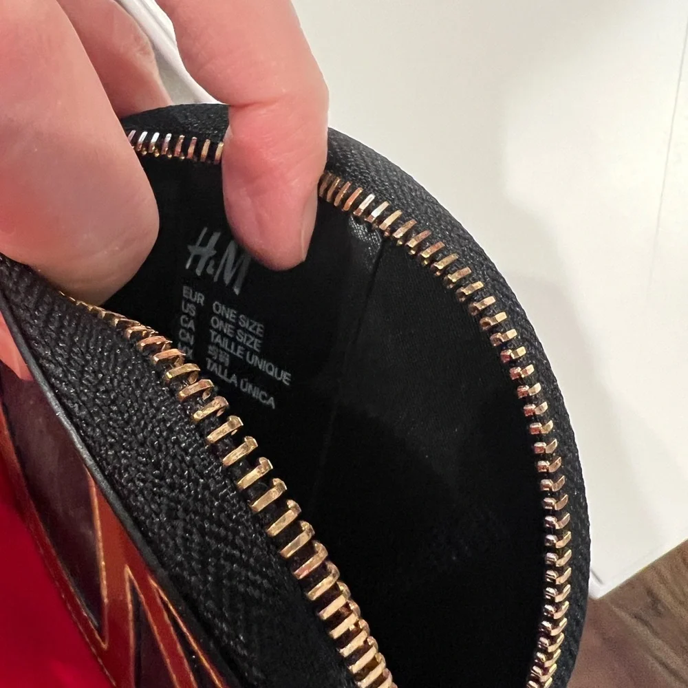 Moschino for H&M small coin wallet - Picture 5 of 5